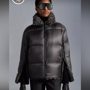 Moncler Gournava Reversible Down lacket